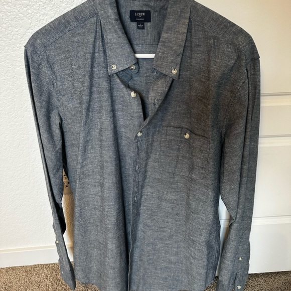 Men’s Jcrew denim shirt - Picture 2 of 2